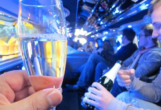 champagne-class-inside-limousine-1024x768